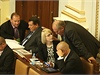légr, Paroubek, Koí a Huml ve Snmovn pi jednání 4.9.2012.