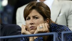 Manelka svtové jedniky Mirka Federerová sleduje zápas s Tomáem Berdychem.
