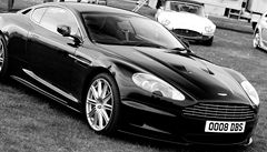 Bondv Aston Martin z Quantum of Solace jde do aukce 