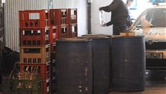 Nelegální stá�írna alkoholu ve Zlín�