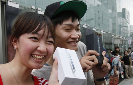 astní majitelé nového iPhone 5.