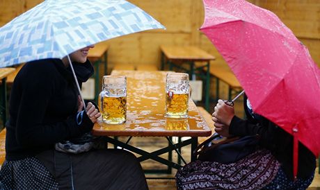 Je naraženo, v Mnichově začal pivní Oktoberfest | Dobrá chuť | Lidovky.cz