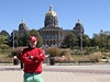 Iowa State Capitol vypadal z dálky jako budova Národního muzea v Praze.