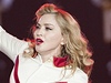 Popová zpvaka Madonna bhem svého koncertu v kanadském Torontu.