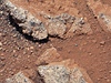 Americké vozítko Curiosity nalo na Marsu stopy po vod.