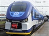 V Plzni zaal jezdit nový motorový vlak s pedkem tvaru raloka