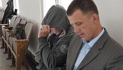 Perovský okresní soud nevyhovl ádosti o vzetí do vazby mue stíhaného v souvislosti s pípady otrav metylalkoholem v regionu. 