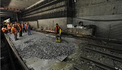 B�hem rekonstrukce se vy�istí a p�ípadn� opraví odvodn�ní prostoru kolem výhybek.