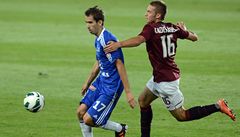 Sparta Praha - Sigma Olomouc. Pavel Kade�ábek ze Sparty (vpravo) a Tomá� Ho�ava z Olomouce