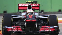 Hamilton i v Singapuru vyhrál kvalifikaci