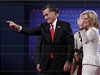 Mitt Romney ztrácí v przkumech veejného mínní, poteboval tedy v debat zapodovat. Podle ohlas v tisku i na internetu se mu to podailo.