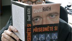 Přisedněte si: Paroubková vydává Rathovu knihu z vězení