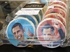 Suenky s Obamou a Romneym
