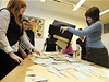 Otevení volební urny v Brn.