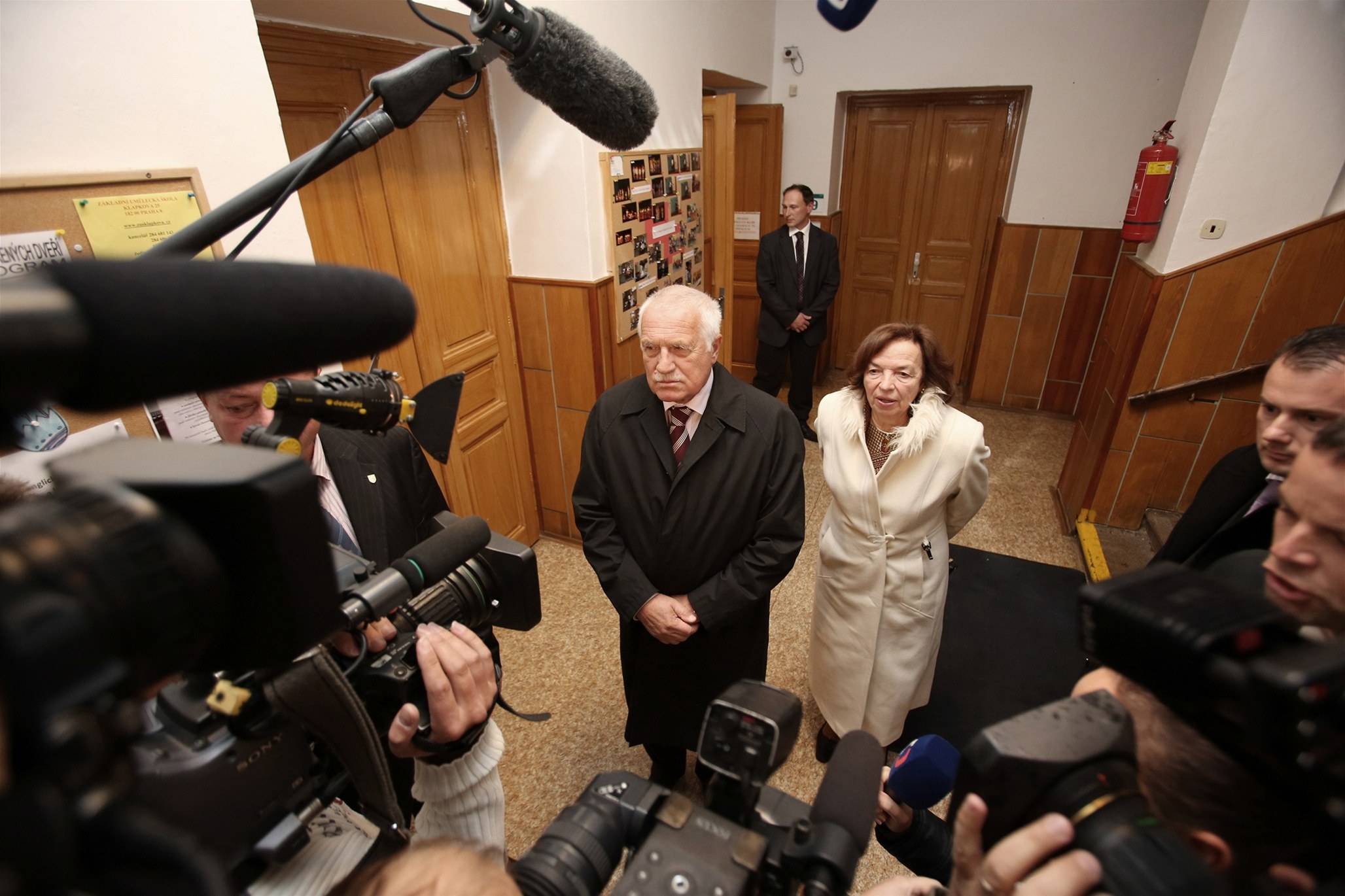 Prezident Václav Klaus p�i senátních volbách 