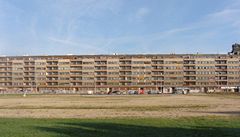 Molochov - p�edzv�st panelákové zástavby nebo elegantní funkcionalismus?