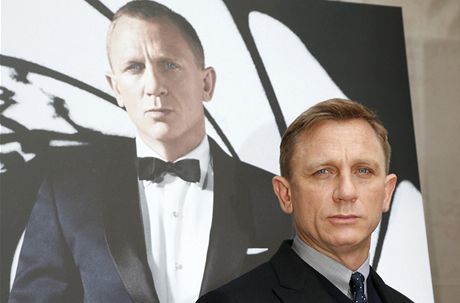 James Bond - agent s povolením zabíjet.