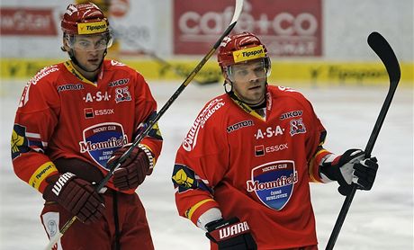 Martin Hanzal, (vpravo) Milan Michálek, posily eských Budjovic z NHL