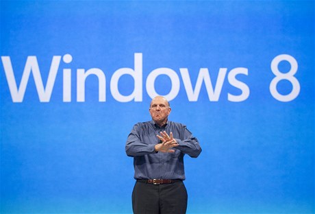 éf Microsoftu Steve Ballmer pednáí o novém operaním systému Windows 8.