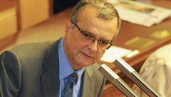 Ministr financí Miroslav Kalousek na schůzi Poslanecké sněmovny 