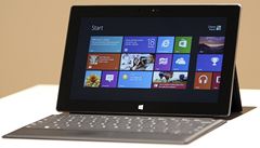 BOLDUC: Microsoft prodv tablet svy mari ne Apple. Pleitost?