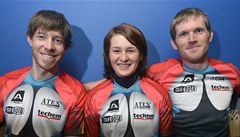 Biatlonisté (zleva) Jaroslav Soukup, Veronika Vítková a Michal �lesingr