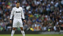 Ronaldo zlomil fanoukovi ruku. Trefil ho trestnm kopem
