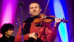 Karel Holas, houslista a zpěvák Čechomoru