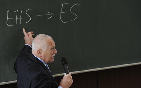 Václav Klaus pi diskusi se studenty VCHT