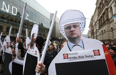 Protivládní demonstrace v Praze na Národní třídě - 17. 11. 2012.