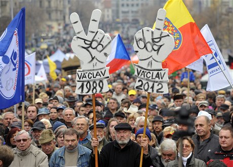 23 let dlí roky 1989 a 2012. Kam se esko za tu dobu dobralo?