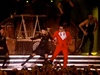 Madonna a zpvák PSY taní Gangnam Style