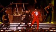 Madonna a zpvk PSY tan Gangnam Style