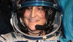 Sunita Williams po pistání kosmické lodi Sojuz.
