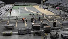 O2 arena se pipravuje na tenisový Davis Cup