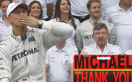 Nmecký pilot F1 Michael Schumacher se louí