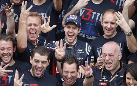 Mistr svta formule 1 Sebastian Vettel (uprosted)