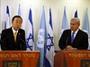 Generální tajemník OSN Pan Ki-mun a izraelský premiér Benjamin Netanjahu.
