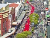 Desetitisíce lidí zaplnily dnes ulice Wellingtonu, aby vidly hvzdy nového filmu reiséra Petera Jacksona Hobit: Neoekávaná cesta