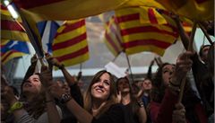 Katalnsk volby vyhrli nacionalist, vtinu ale nemaj