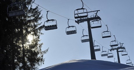 tysedaková lanovka, kterou jako druhou na Vysoin uvádjí do chodu provozovatelé lyaského areálu v Lukách nad Jihlavou.