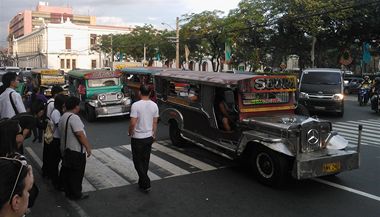 Jzda v Jeepney v Manile