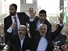 Triumfální uvítání. Exilový éf Hamásu vjídí do pásma Gazy 