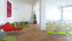 Je zde samoz�ejm� i místo pro p�edná�ky nebo r�zné prezentace.