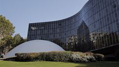Dílo Oscara Niemeyera,sídlo francouzské komunistické strany v Paíi