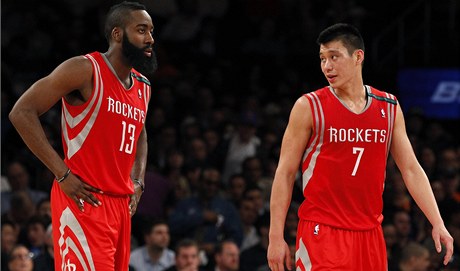 Houston Rockets (zleva James Harden a Jeremy Lin)