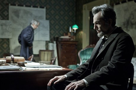 Daniel Day-Lewis v roli prezidenta Lincolna