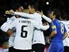 Radost fotbalist Corinthians z vítzství na MS Klub a smutný Frank Lampard z Chelsea (vpravo)