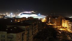 Jeřáby v Soči staví olympijský stadion pro zimní hry v roce 2014 | na serveru Lidovky.cz | aktuální zprávy