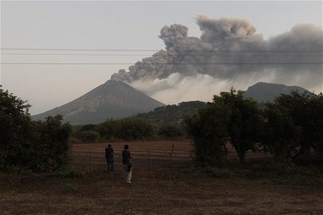 Sopka San Cristóbal se nachází asi 130 kilometr severn od hlavního msta Managuy 